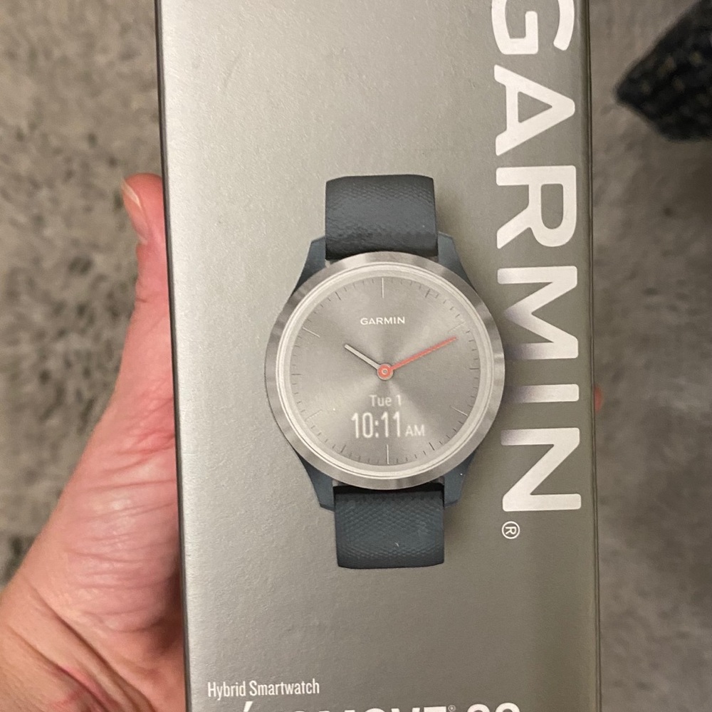 Garmin Vivomove 3S watch